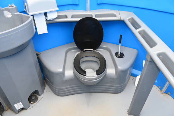 Best Portable restroom trailer rental  in Groveton, VA